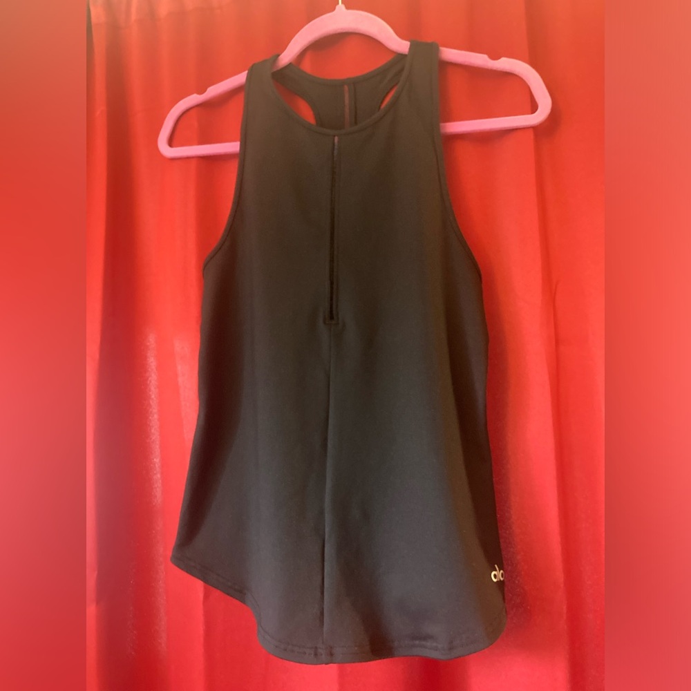 Alo Yoga Fitted Tank